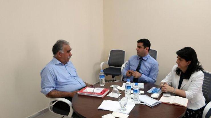 Avukatların Öcalan seferi