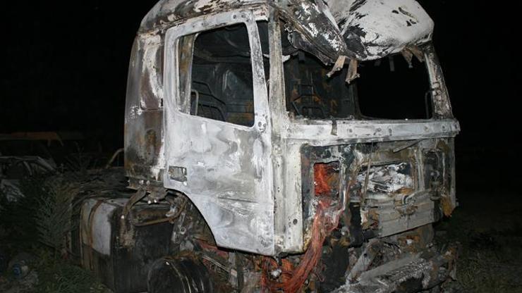 PKK Iğdırda yol kesip, TIR yaktı