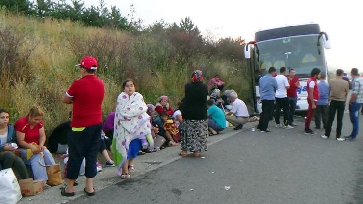 Boluda yolcu otobüsü kaza yaptı, yolcular camlardan atladı