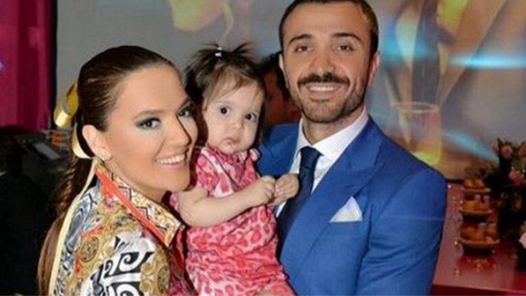 Demet Akalının kızı hastalandı
