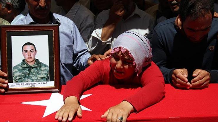 Şırnakta nöbet sırasında şehit edilen asker Vanda toprağa verildi