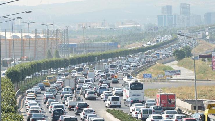 Ankara Bulvarı 13 saat sonra yeniden açıldı