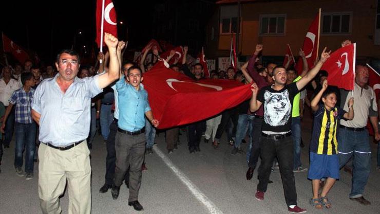 Terörü protesto edip, gönüllü askerlik başvurusu yaptılar