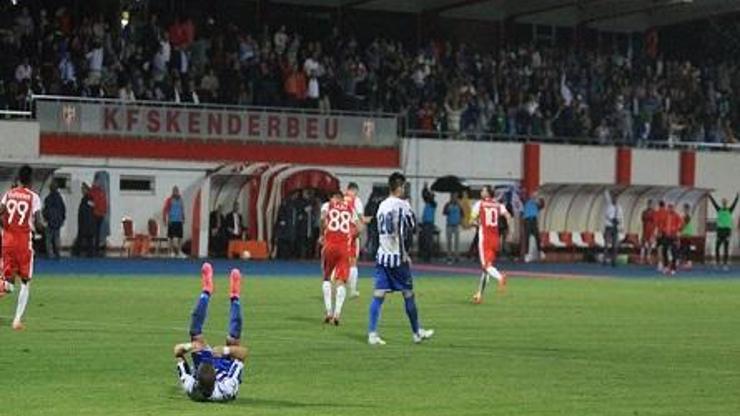 İskenderbey 4te 4 yaptı