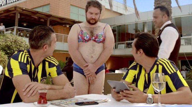 Fenerbahçenin olay reklamı: Bikini yaz Robben gelsin