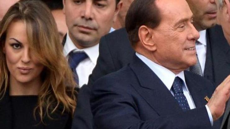 Berlusconi uzatmalı nişanlısına villa satın aldı