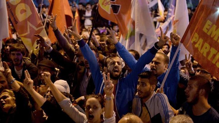 İstanbulda Ankara yürüyüşü