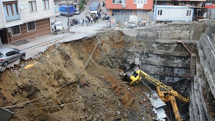 Vinç inşaat alanına uçtu