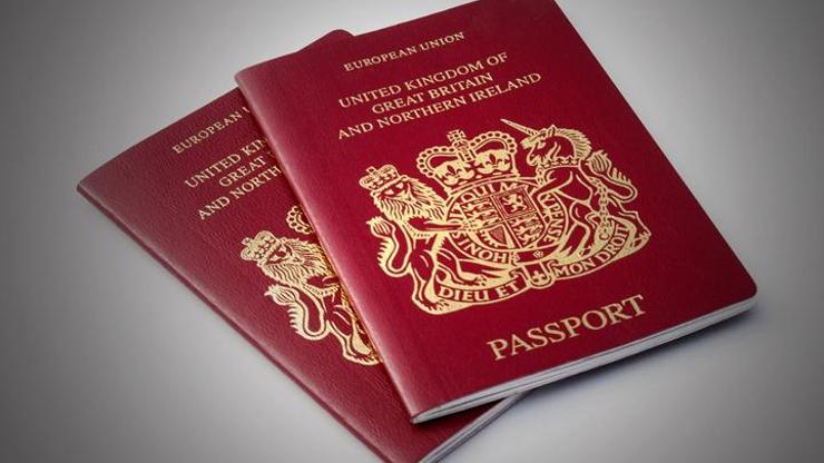 Pasaportlar yeniden değişiyor