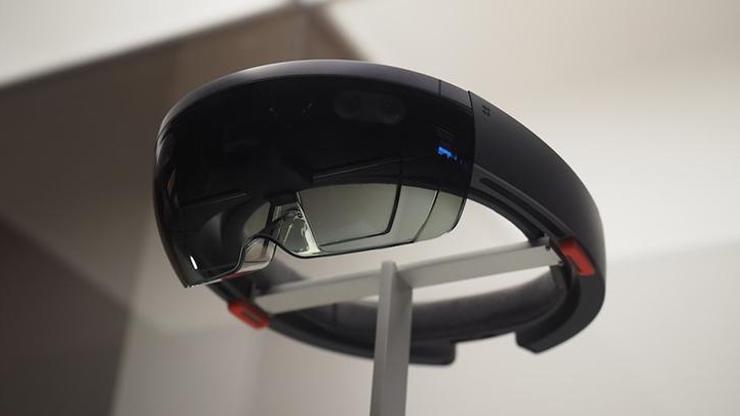 Asus kendi HoloLens’ini üretecek