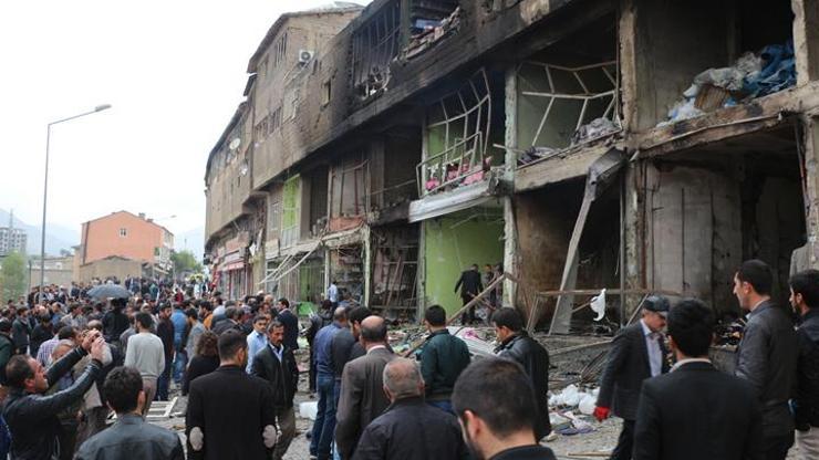 PKK Şemdinlide bomba yüklü araçla saldırdı