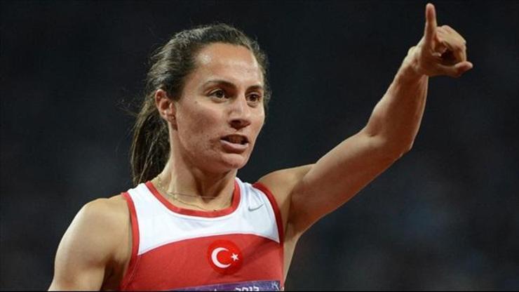 Aslı Çakır Alptekine şantaj