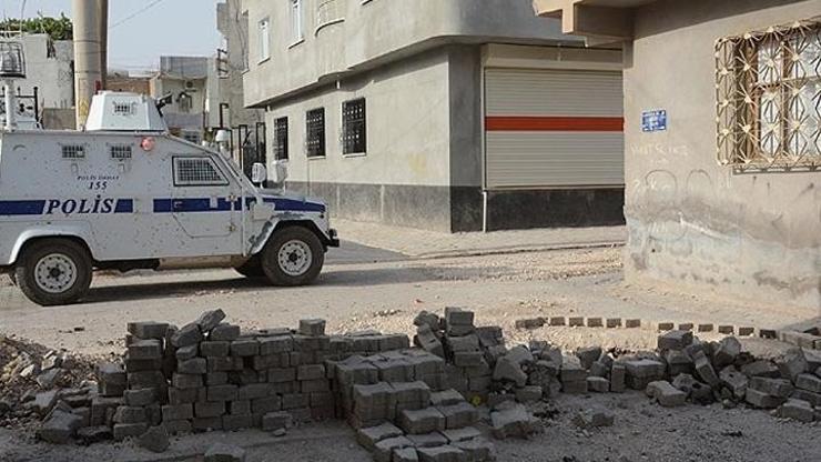Mardinde polise ateş açıldı