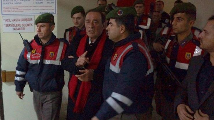 Alaattin Çakıcının kapısını açık bırakan memurlar tutuklandı