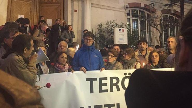İstanbuldaki Fransa Başkonsolosluğu önünde anma