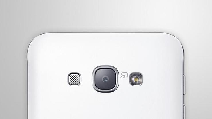 Samsung Galaxy A8 yenilendi