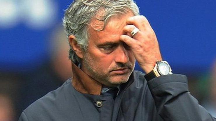 Manchester Unitedtan sürpriz karar