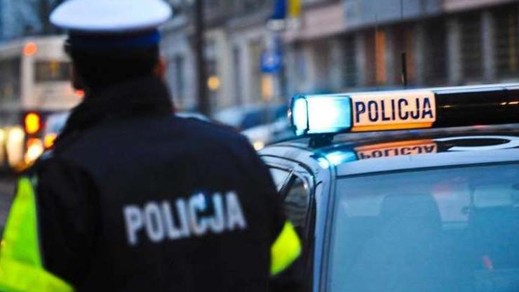 Varşovada askeri polis NATO merkezini bastı