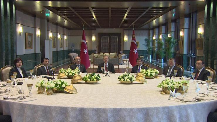 Cumhurbaşkanından uyum yemeği
