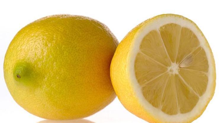 Limon şakası öldürdü