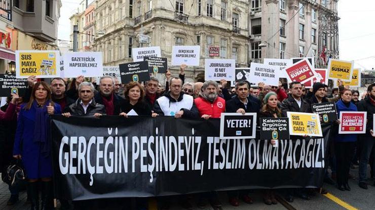 Gazetecilerden Gazeteciler Gününü Kutlamıyoruz eylemi