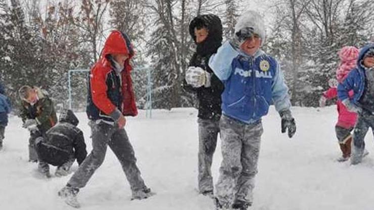 İstanbulda okullar tatil edildi