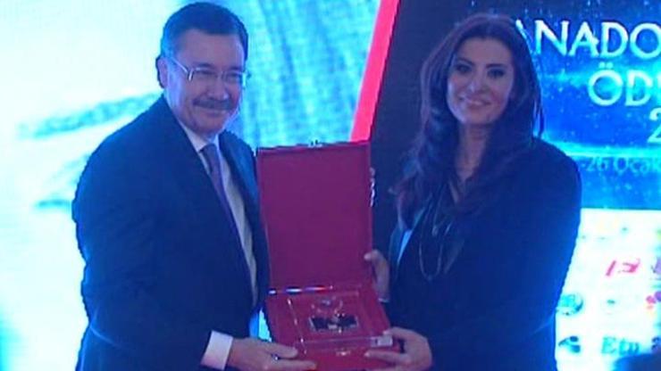 CNN TÜRK Ankara Temsilcisi Hande Fırata Yılın Temsilcisi ödülü