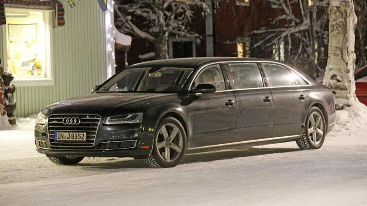 Altı kapılı Audi A8