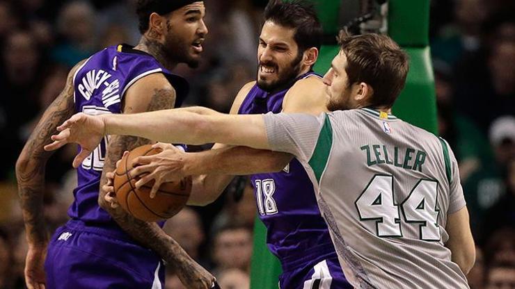 Boston Celtics fark ettirmeden geliyor
