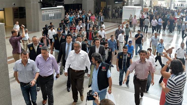 143 polis ilk kez hakim karşısında