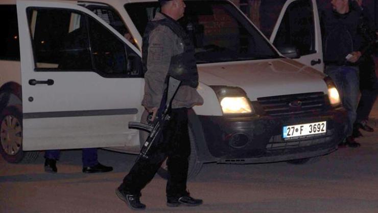 Gaziantepte polis müdürünün otomobiline ateş açıldı