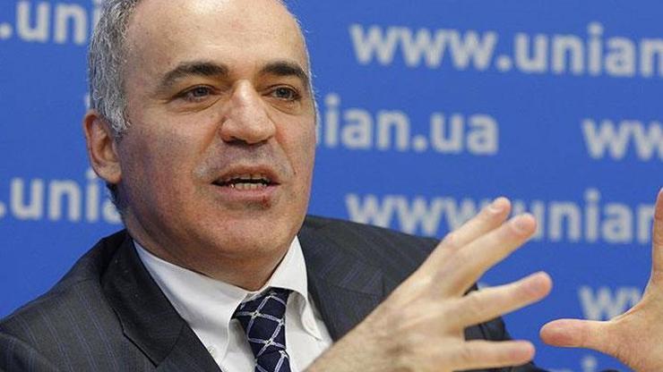 Kasparov: Putinin asıl hedefi Avrupayı bölmek