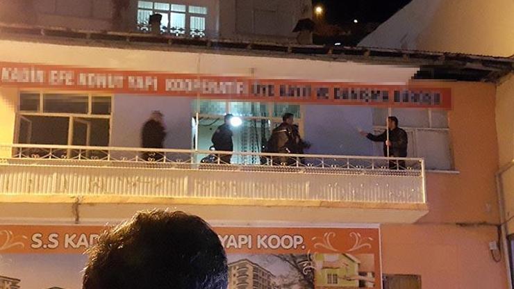 Gümüşhanede alacaklı işçi yanlış müteahhidin ofisini bastı