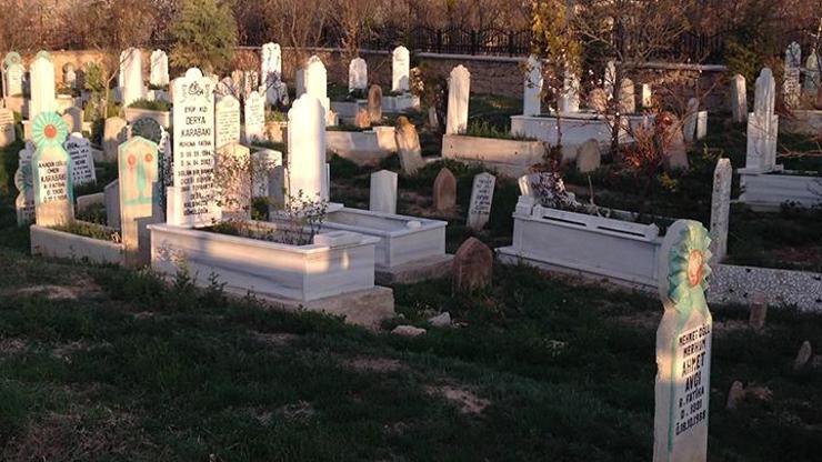 Mezarlıkta kesik bacak paniği