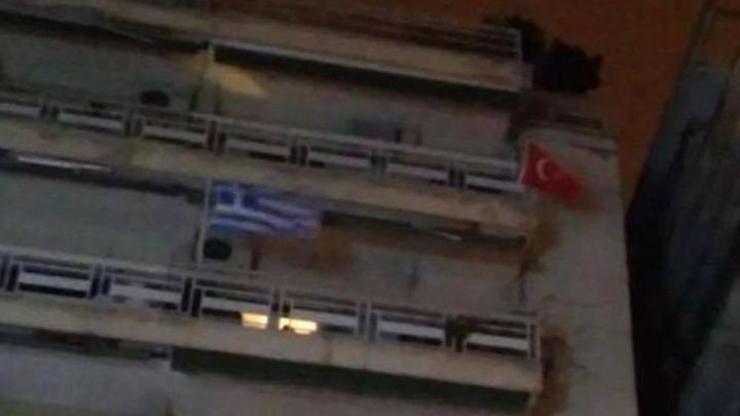 Selanikte Türk bayrağı krizi
