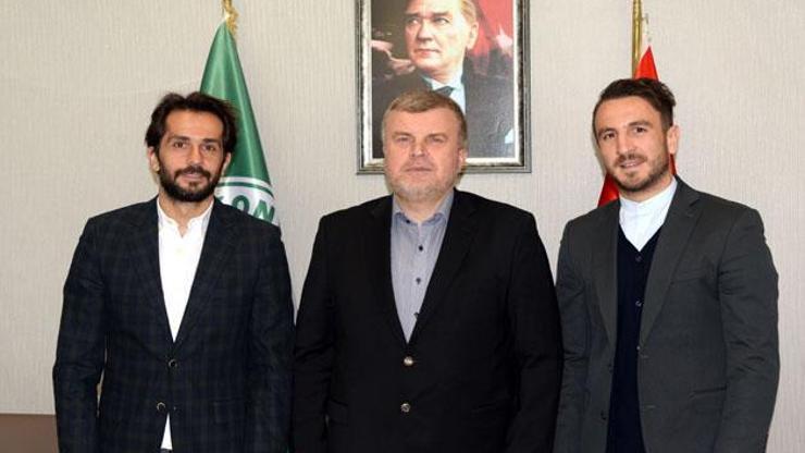 Konyaspor iki yıldızına imza attırdı