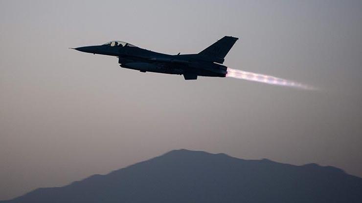 Afganistanda NATO uçağı düştü