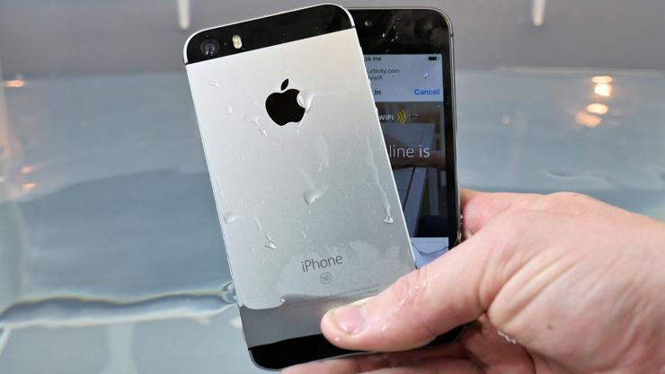 Apple iPhone SE suya dayanıklı mı