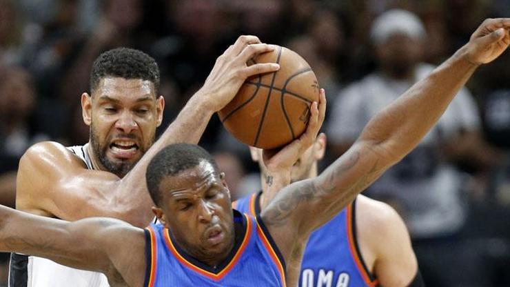 Spurs Celticsin rekorunu egale etti