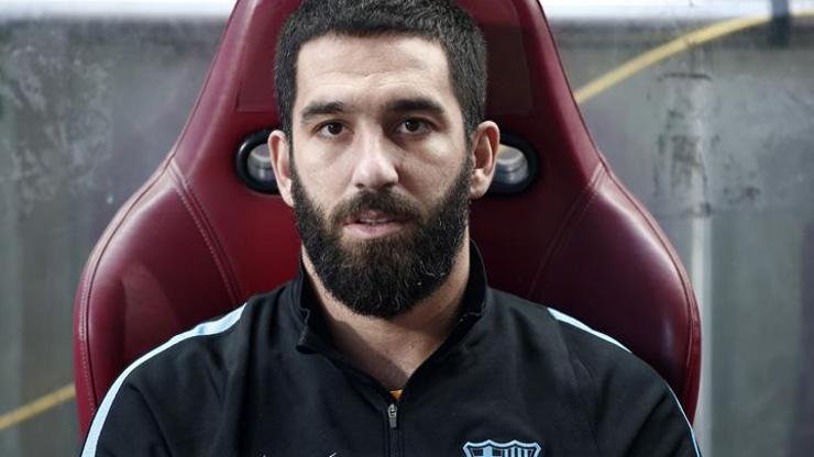 Arda Turan takipçisinin tepkisine böyle yanıt verdi
