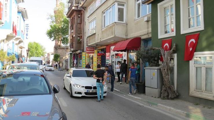 Sahte asker uğurlama vatandaşları canından bezdirdi