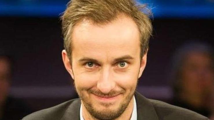 Alman komedyen Böhmermann ekranlara dönüyor