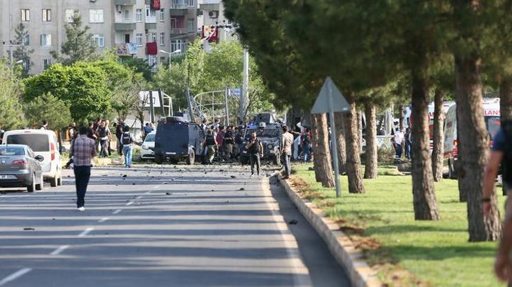 Diyarbakırda polise bombalı saldırı
