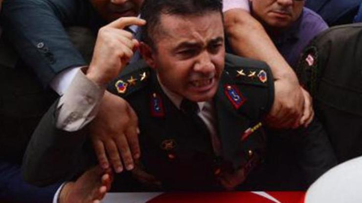 Şehit ağabeyi Yarbay Mehmet Alkandan sert sözler