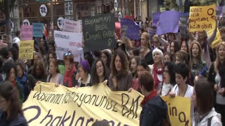 Kadıköyde kadın cinayetleri protesto edildi