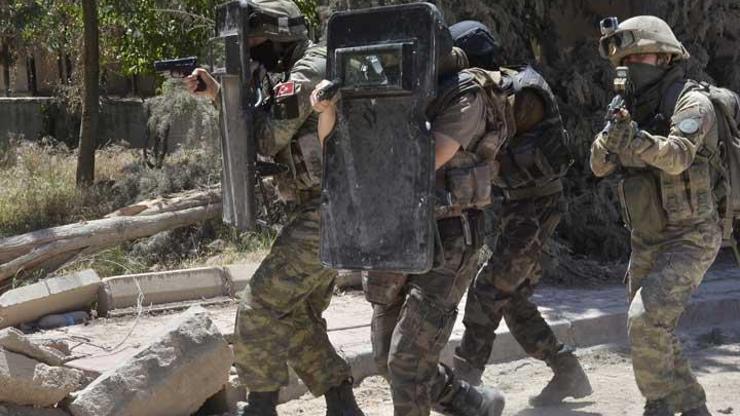 Mardinde 4 asker yaralı