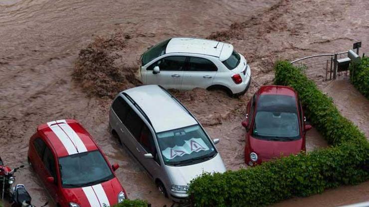 Almanyada aşırı yağışlar 3 can aldı