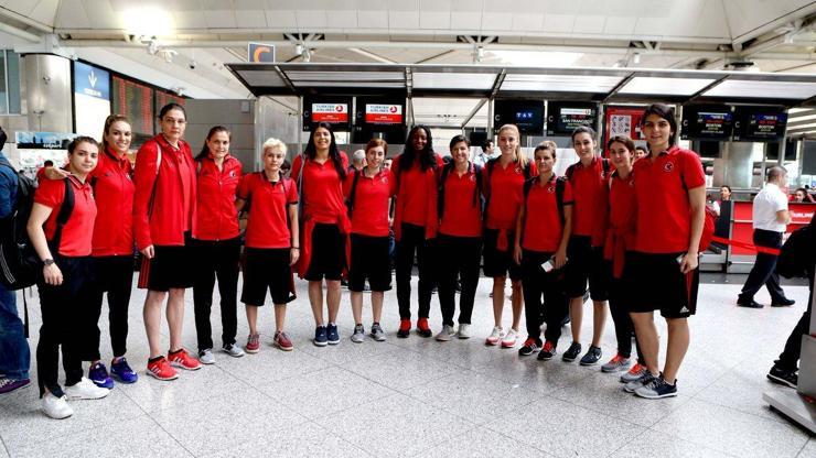 Potanın Perileri Olimpiyat elemeleri için Fransaya gitti