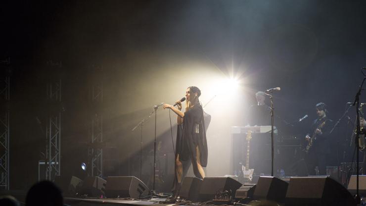 PJ Harvey İstanbulda hayranlarıyla buluştu