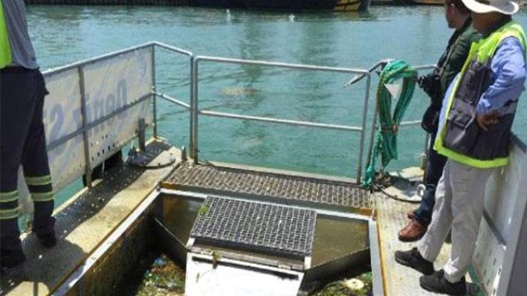 60 bin liraya deniz süpürgesi yaptı, sahilleri temizliyor